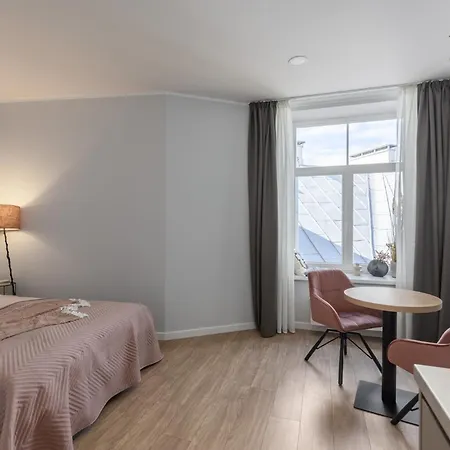 Well-located Old Town Apartment *